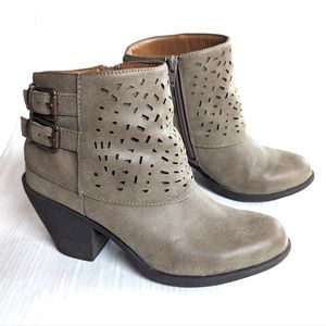 KAREN SCOTT Amanda cuffed ankle buckle heeled booties